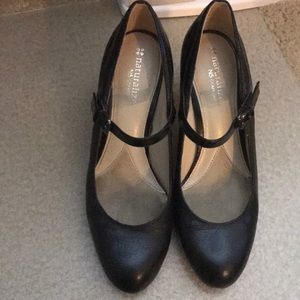 Naturalizer Mary Jane pumps